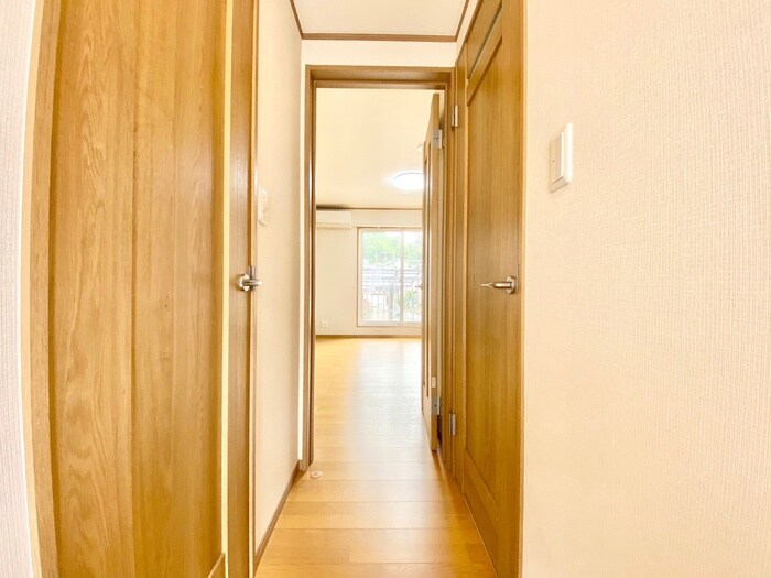 物件内観写真17　(廊下)