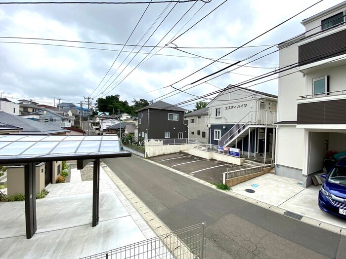 物件内観写真22　(室内からの展望)