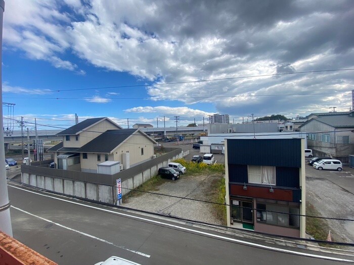 物件内観写真22　(室内からの展望)