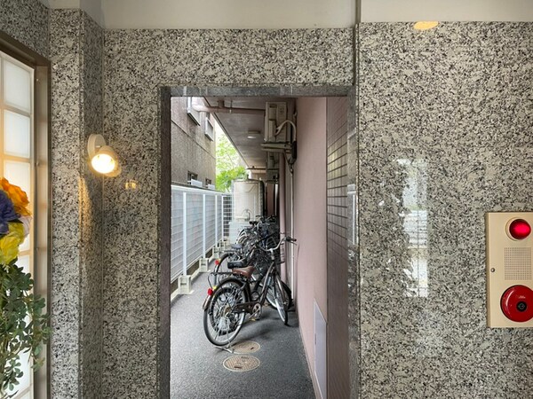 駐輪場