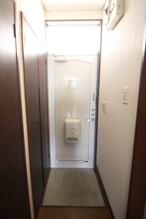 物件内観写真13　(玄関)