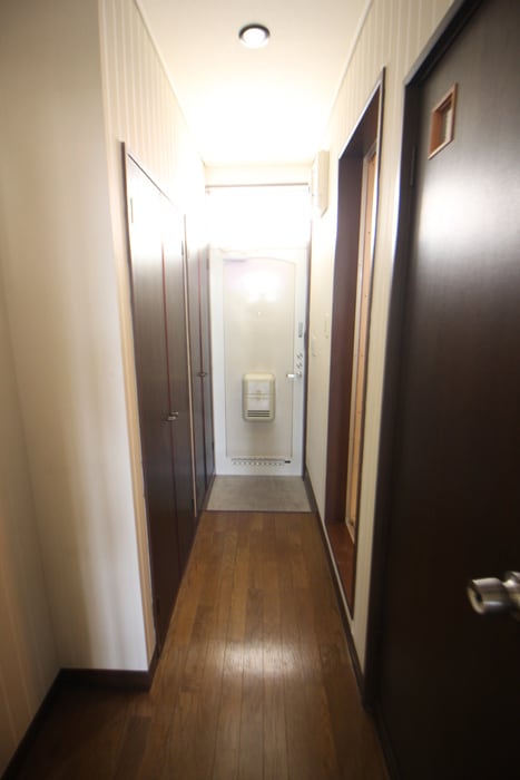 物件内観写真16　(廊下)