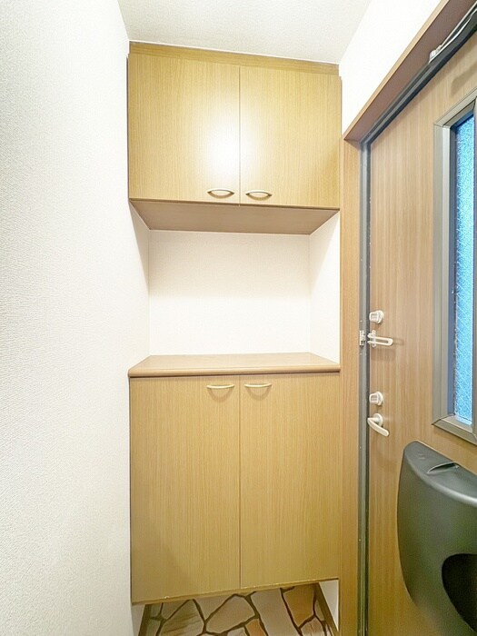 物件内観写真7　(靴箱)