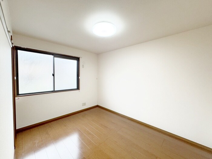 物件内観写真12　(居室)