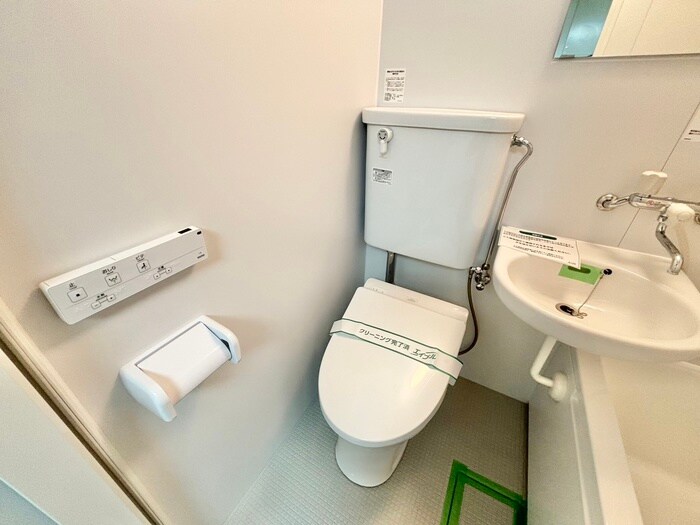 物件内観写真11　(トイレ)