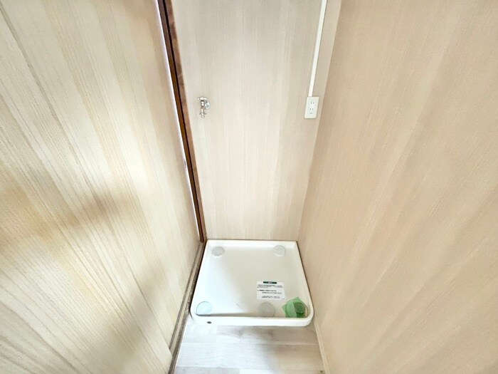 物件内観写真13　(洗濯機置場)