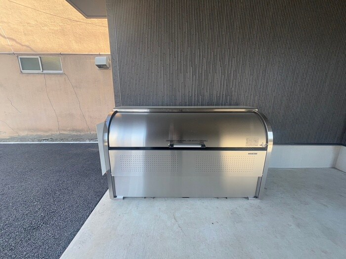 物件外観写真4　(建物設備)