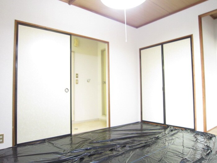 物件内観写真10　(居室)