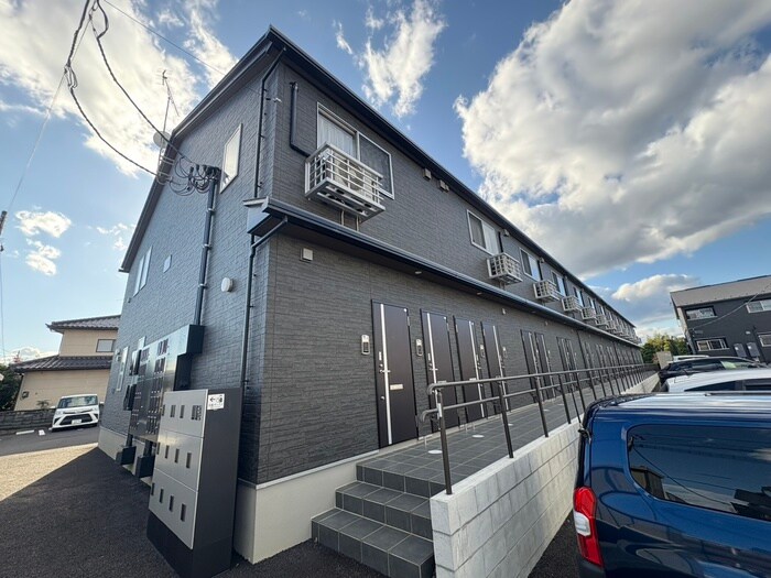 物件外観写真1　(外観写真)