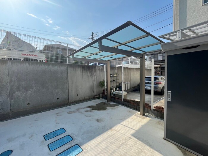 物件外観写真4　(駐輪場)