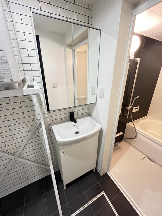 物件内観写真14　(洗面)