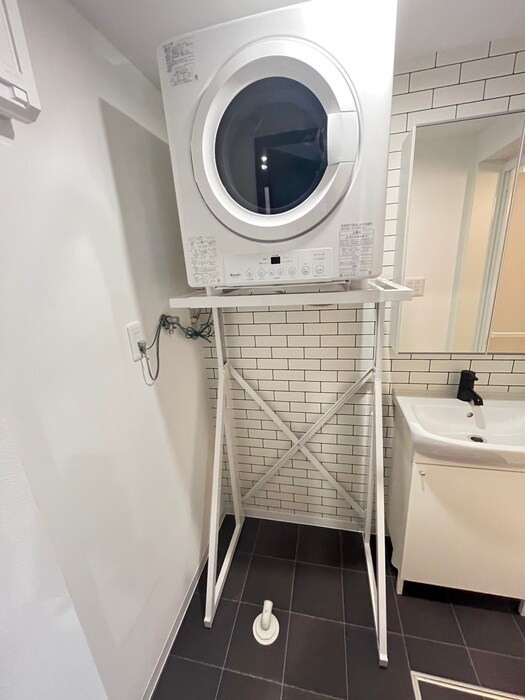 物件内観写真16　(洗濯機置場)