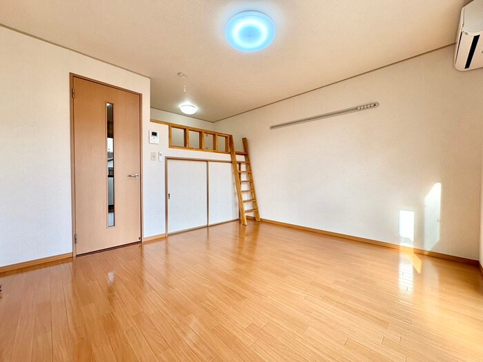 物件内観写真7　(居室)