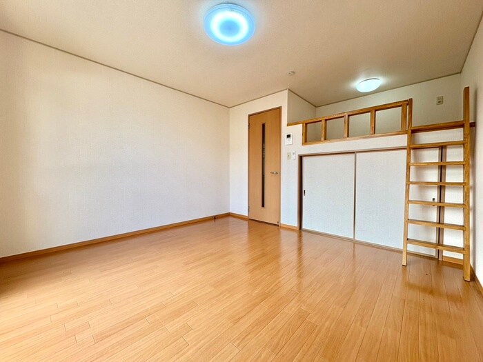 物件内観写真8　(居室)