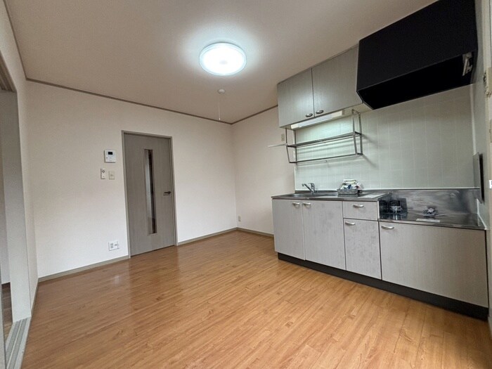 物件内観写真6　(居室)