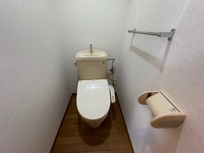 物件内観写真13　(トイレ)