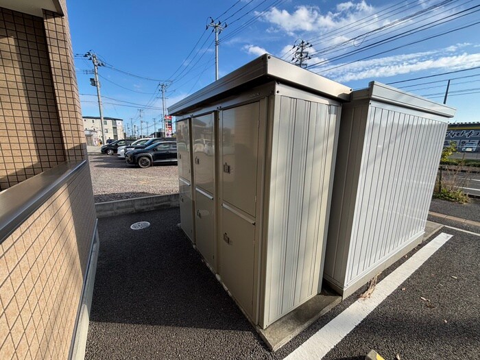 物件外観写真4　(建物設備)