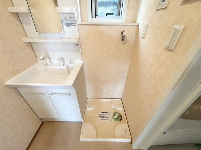 物件内観写真20　(洗濯機置場)