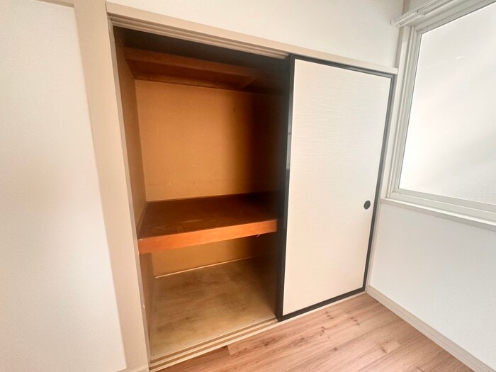 物件内観写真13　(収納)