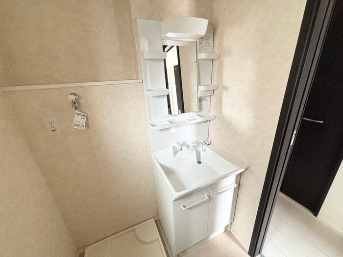 物件内観写真11　(洗面)