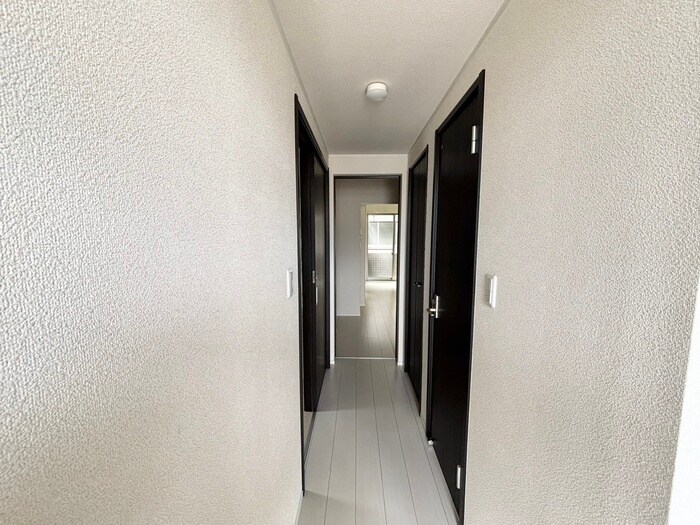 物件内観写真15　(廊下)