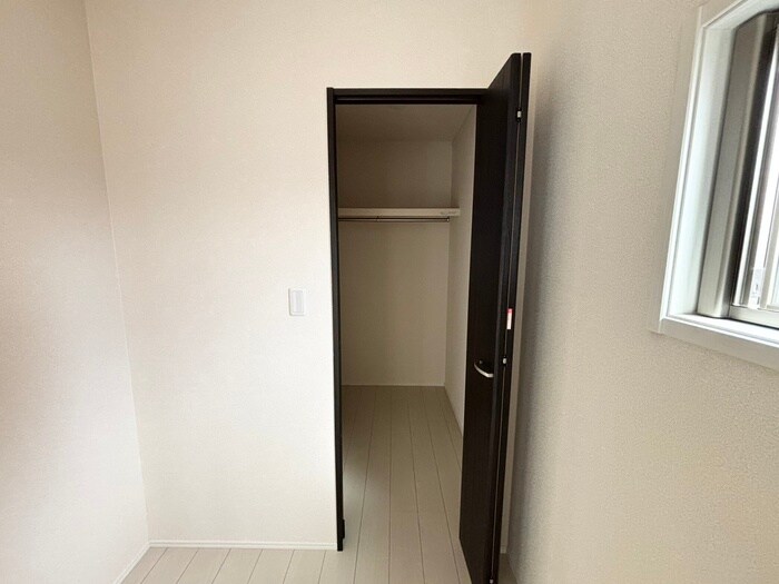 物件内観写真16　(収納)
