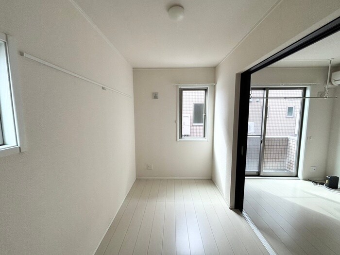 物件内観写真17　(居室)