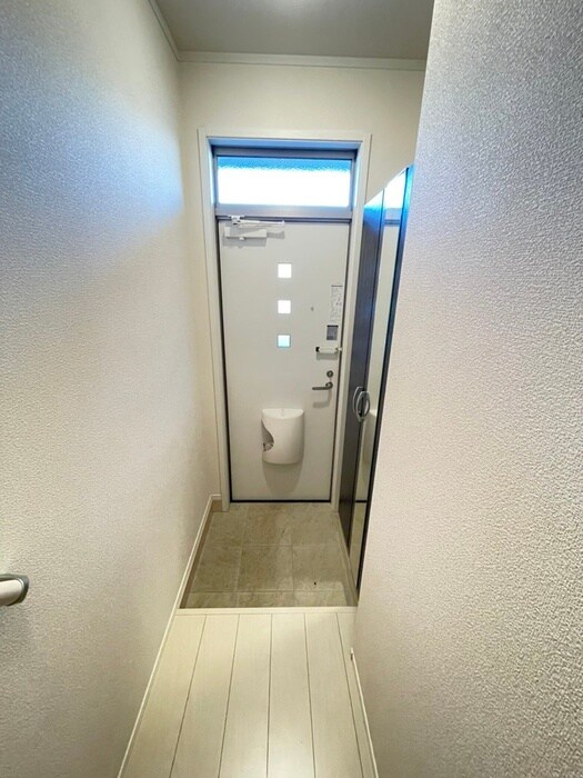 物件内観写真20　(玄関)