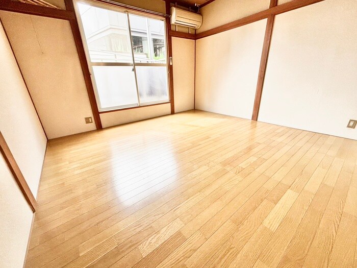 物件内観写真4　(居室)