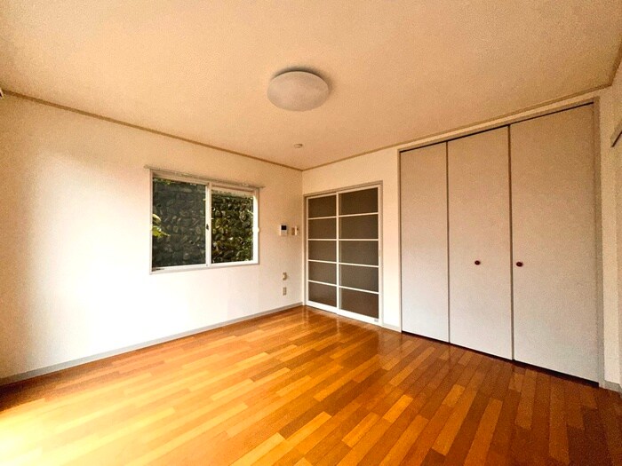 物件内観写真9　(居室)