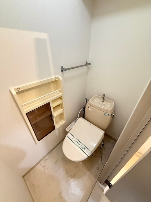 物件内観写真14　(トイレ)