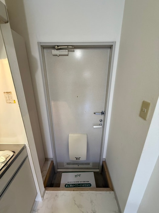 物件内観写真20　(玄関)