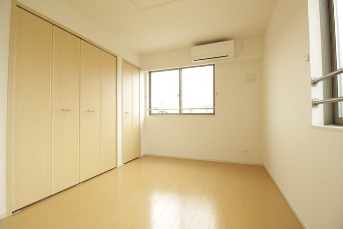 物件内観写真11　(居室)