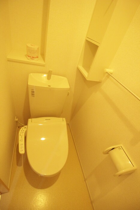 物件内観写真15　(トイレ)