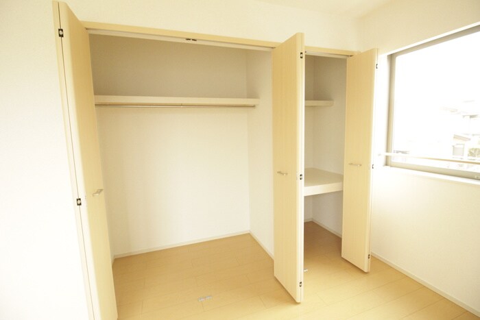 物件内観写真18　(収納)