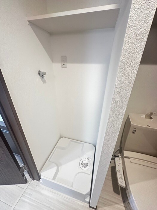 物件内観写真15　(洗濯機置場)