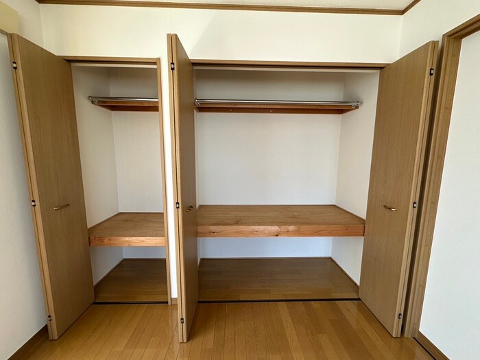 物件内観写真8　(収納)