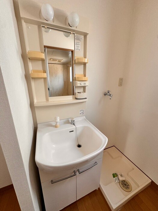 物件内観写真10　(洗面)