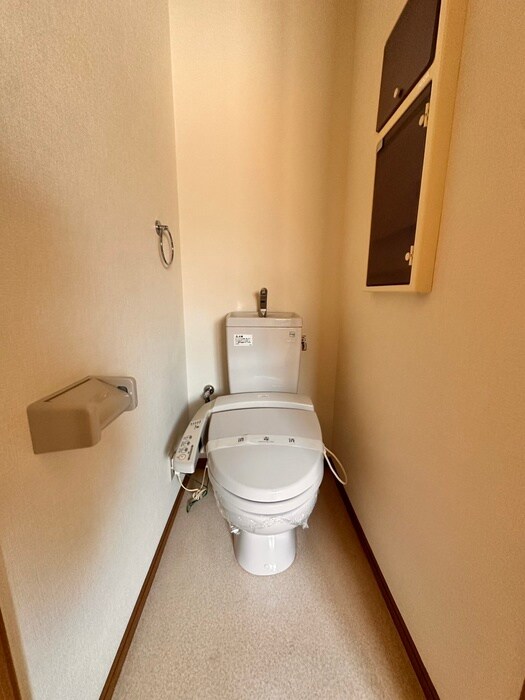 物件内観写真12　(トイレ)