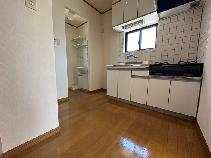 物件内観写真14　(廊下)