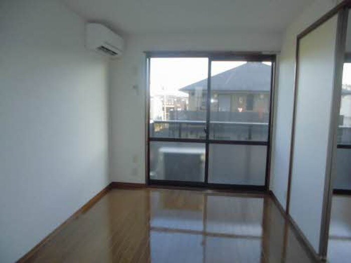 物件内観写真5　(居室)