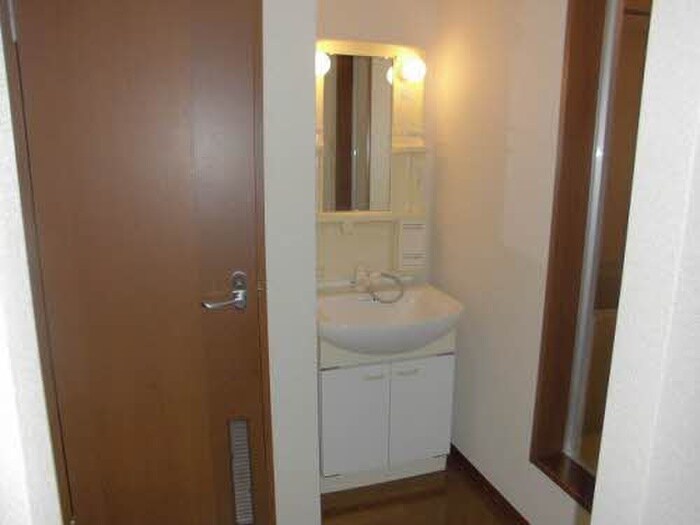 物件内観写真13　(洗面)