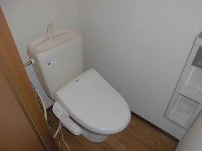 物件内観写真14　(トイレ)