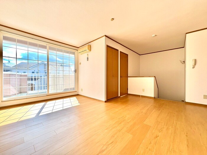 物件内観写真3　(居室)