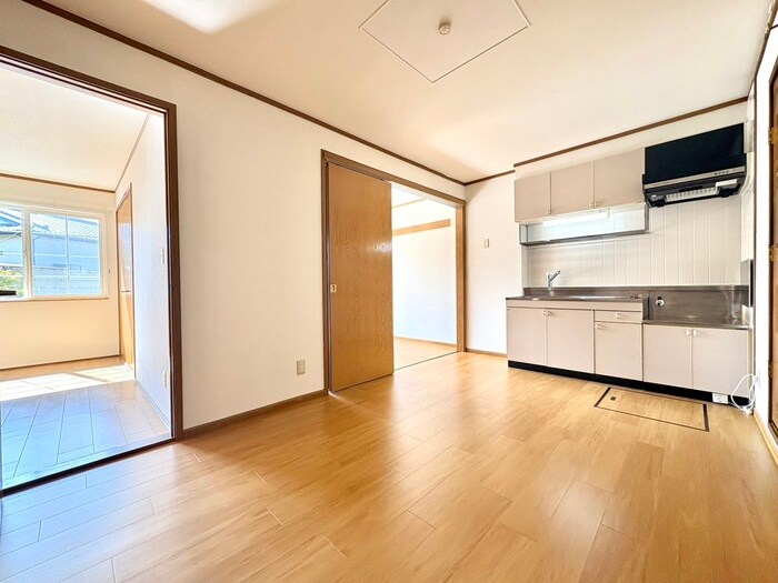 物件内観写真4　(居室)