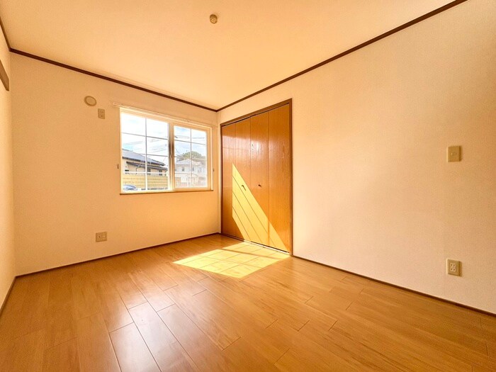 物件内観写真5　(居室)