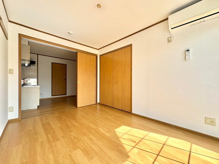 物件内観写真7　(居室)