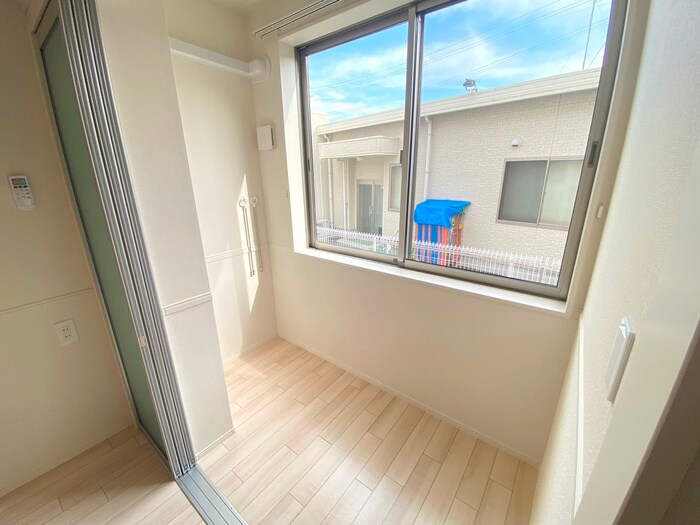 物件内観写真11　(居室)