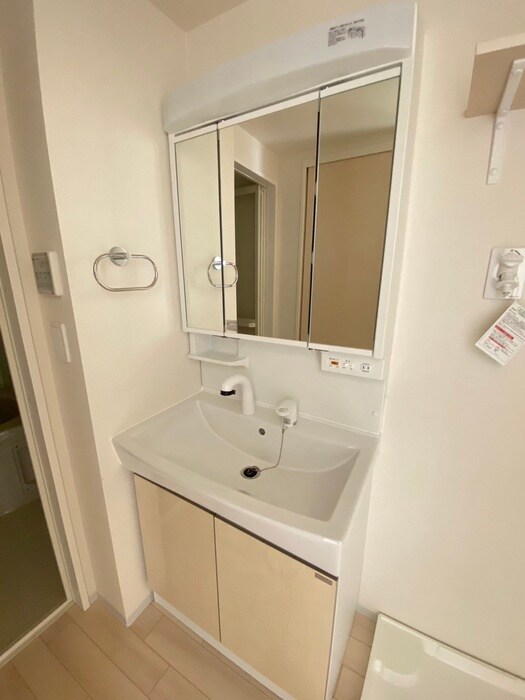 物件内観写真15　(洗面)