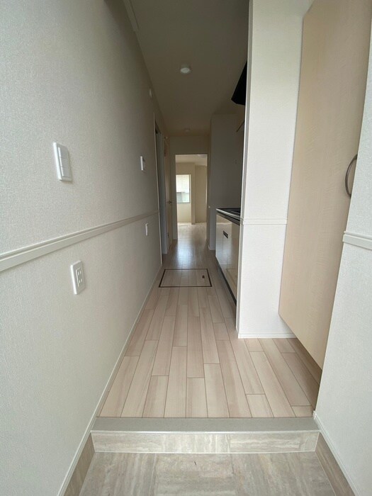 物件内観写真21　(廊下)